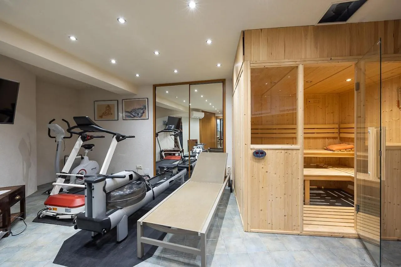 Villa In Gated Community Of Hotel La Reserve Ramatuelle